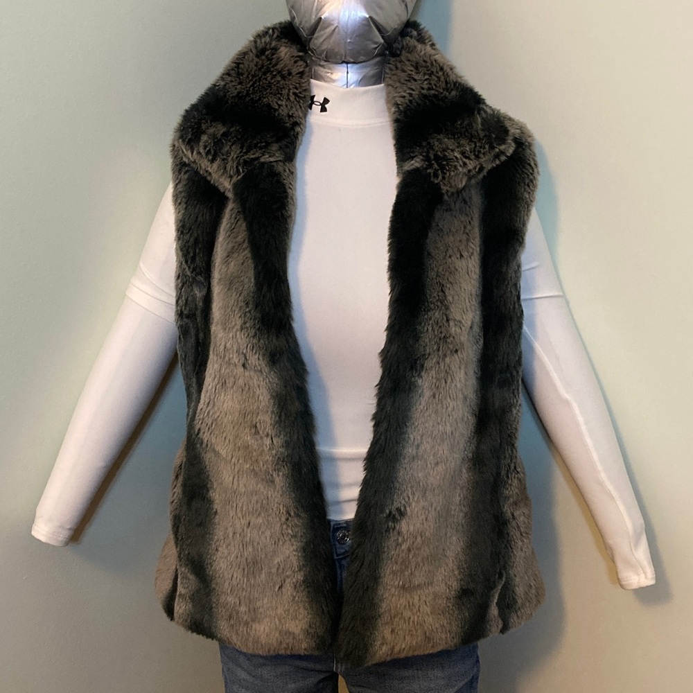 Kristen Blake Faux Fur Vest in Black and Gray